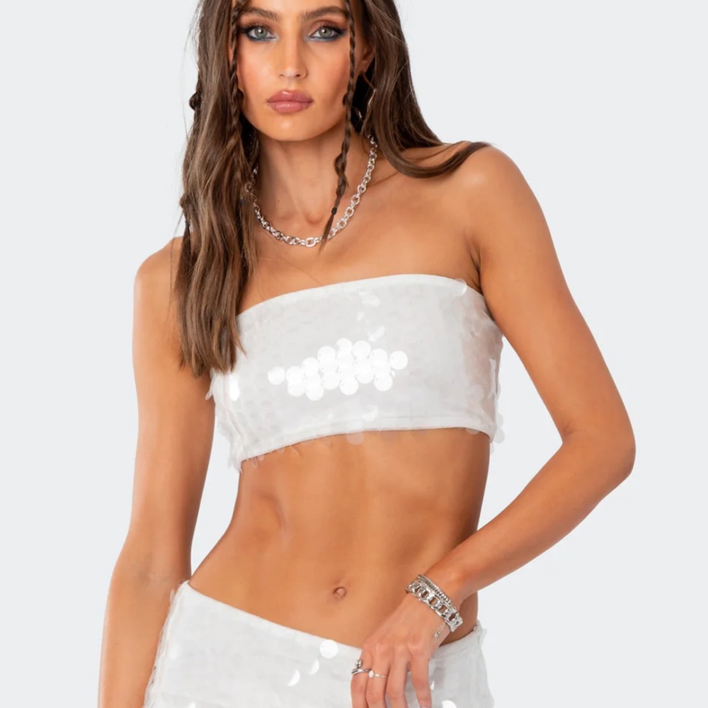 EDIKTED TINK SEQUIN BANDEAU TOP XS